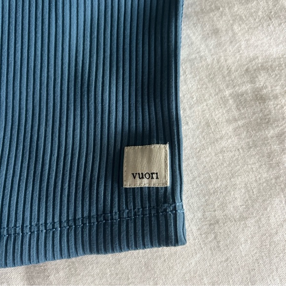 Vuori Rib Crop Tank Top Women's Size XS Pool BlueRibbed Activewear Yoga NWT - Picture 6 of 8